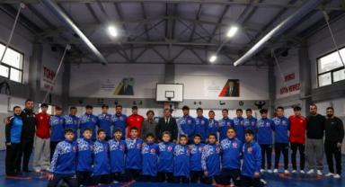 İl Müdürü Kabakcı Güreşçilerle Sporcu Eğitim Merkezi’nde