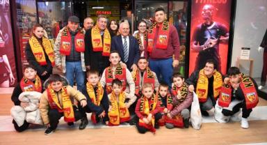 İldem Park’ta Başkan Büyükkılıç’a Yoğun İlgi