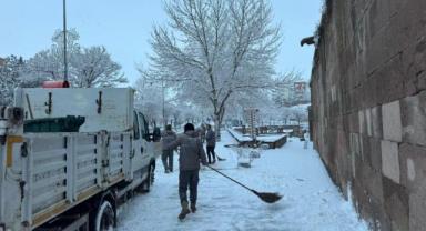 Kar İncesu’yu Zorladı, Belediye Ekipleri Sahaya İndi!