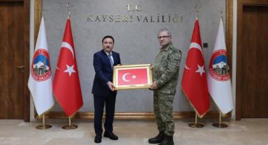 Kara Kuvvetleri Komutanı Vali Çiçek'i Makamında Ziyaret Etti