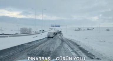 Kayseri’de iki karayolu trafiğe kapatıldı