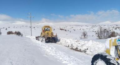 Kayseri’de Kar Sonrası 197 Kırsal Mahalle Yolu Ulaşıma Açıldı