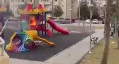 Kayseri’de Parkta Kaydırak Ateşe Verildi: 15 Yaşındaki Çocuk Yakalandı