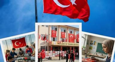 Mesleki ve Teknik Eğitimde İlk Ders: Bayrak Sevgisi