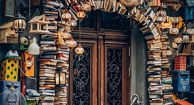 Okuduklarına Dönüşen İnsan Tipleri Masaya Yatırıldı