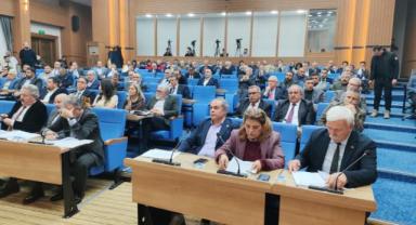 Büyükşehir Belediye Meclisi'nde Yardım Önerisi Gerginlik Yarattı