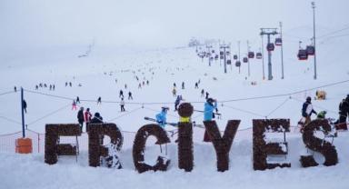 Erciyes’te Turist Yoğunluğu Zirveye Çıktı