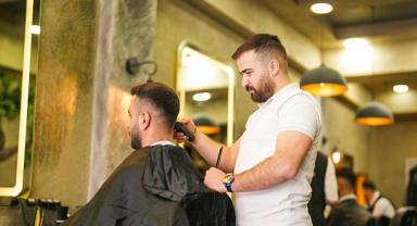 Erkek Kuaförlerinde Fiyatlar Yükseldi: Zamlı Tarifeler Açıklandı