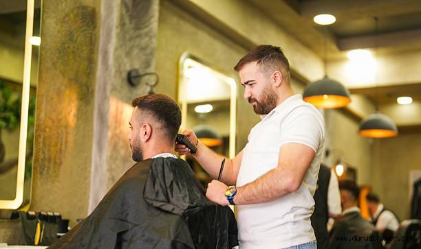 Erkek Kuaförlerinde Fiyatlar Yükseldi: Zamlı Tarifeler Açıklandı