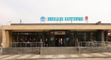 Kayseri'de Emeklilere Müjde: Kafeteryasız Kalmadı, İki Yeni Kafeterya