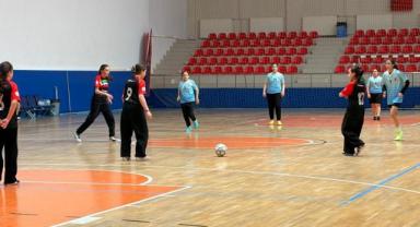 Kayseri’de Futsal Rüzgarı: Okullar Şampiyonluk İçin Ter Döktü