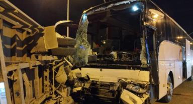 Kayseri'de Korkutan Kaza! Yolcu Otobüsü Kamyonetle Çarpıştı