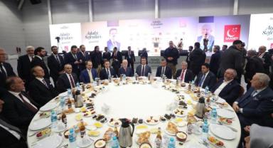 Mahmut Arıkan’dan İstanbul’da Siyasi Zirve