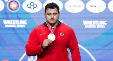 Rıza Kayaalp’ten Güçlü Geri Dönüş: Zirve Onun