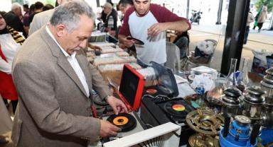 Talas’ta Antika Tutkunları Pazar Yerinde Buluşuyor