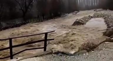 Yahyalı’da Sağanak Sele Dönüştü! Dereler Taştı