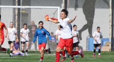 Zeynep Bilir’e U19 Kadın Millî Takımı Daveti