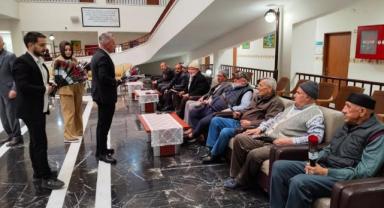 AKİB’den Huzurevinde Sevindiren Ziyaret