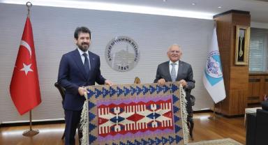 Bakan Yardımcısı Mumcu’dan Kayseri’ye Övgü