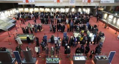 Başkan Büyükkılıç, Kutsal Emanetler ve Vakıf Eserleri Sergisi’nde Vatandaşla Buluştu