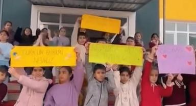 Başkan Büyükkılıç, Sarıoğlan’da Miniklerin Nevruz Davetini Kabul Etti