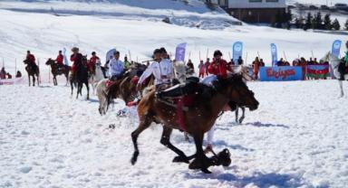Erciyes’te Kökbörü Ve Kızak Heyecanı: 5 Bin Kişi Buluştu.