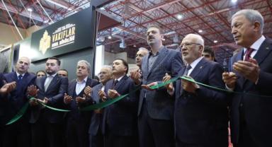 Kayseri’de Kutsal Emanetler Sergisi Ziyarete Açıldı