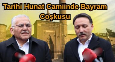 Tarihi Hunat Camiinde Bayram Coşkusu: Protokol Ve Halk Kucaklaştı
