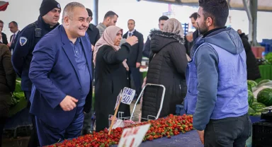 Ankara Keçiören’de Başkan Özarslan’dan pazaryeri ziyareti