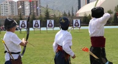 Kayseri’de Geleneksel Türk Okçuluğu Şampiyonları Belli Oldu