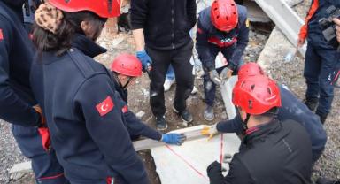 Kayseri Üniversitesi Öğrencileri Arama Kurtarma İçin Hazırlanıyor