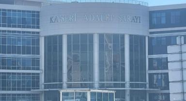 Maket Bıçakla Yaralama Davasında Kayseri Mahkemesi Erteleme Kararı Verdi