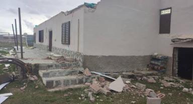 Pınarbaşı’nda Rüzgar Çatıyı Uçurdu