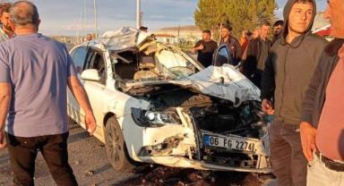 Pınarbaşı’nda Traktör Ve Otomobil Çarpıştı!