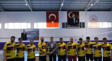 Pınarbaşı Voleybol Turnuvasının Şampiyonu Karahacılı Oldu