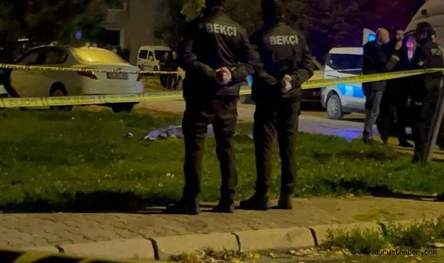 Sokak Ortasında Eşini Bıçaklayarak Öldüren Sanığa Dava