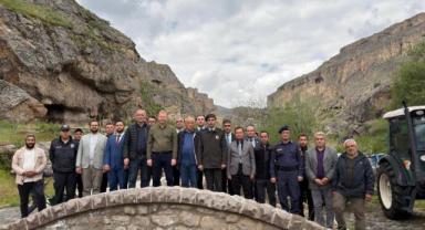 Erdemli Vadisi’nde El Ele Temizlik Hareketi