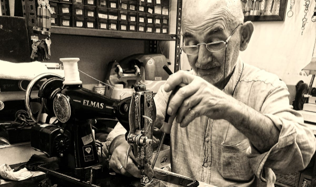 Annemin Dikiş Makinası